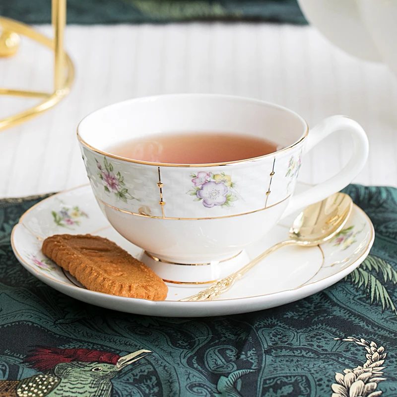 

Европейский Забавный чашка с блюдцем набор с золотой оправой цветок Винтаж Керамика чашка с блюдцем набор Эко-дружественных кафе Tazas посуда...