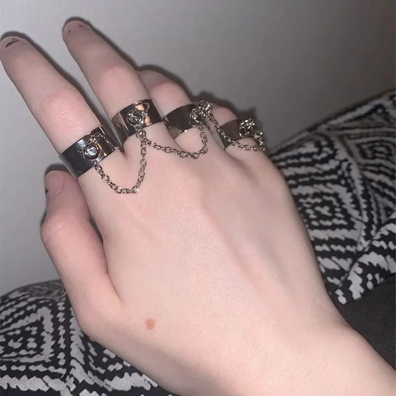 Aesthetic Punk Cool Multi-layer Verstelbare Ketting Vier Open Finger Rings for Women Girl Goblincore Indie Egirl Eboy Jewlery