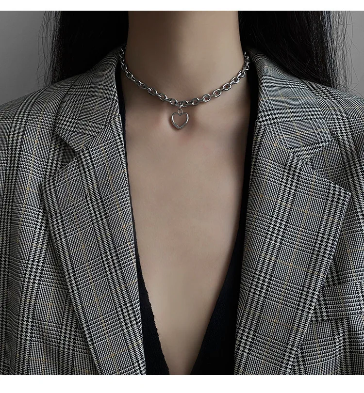 Панковые Цепочка Сердце Форма короткое ожерелье колье для женщин в стиле ретро INS