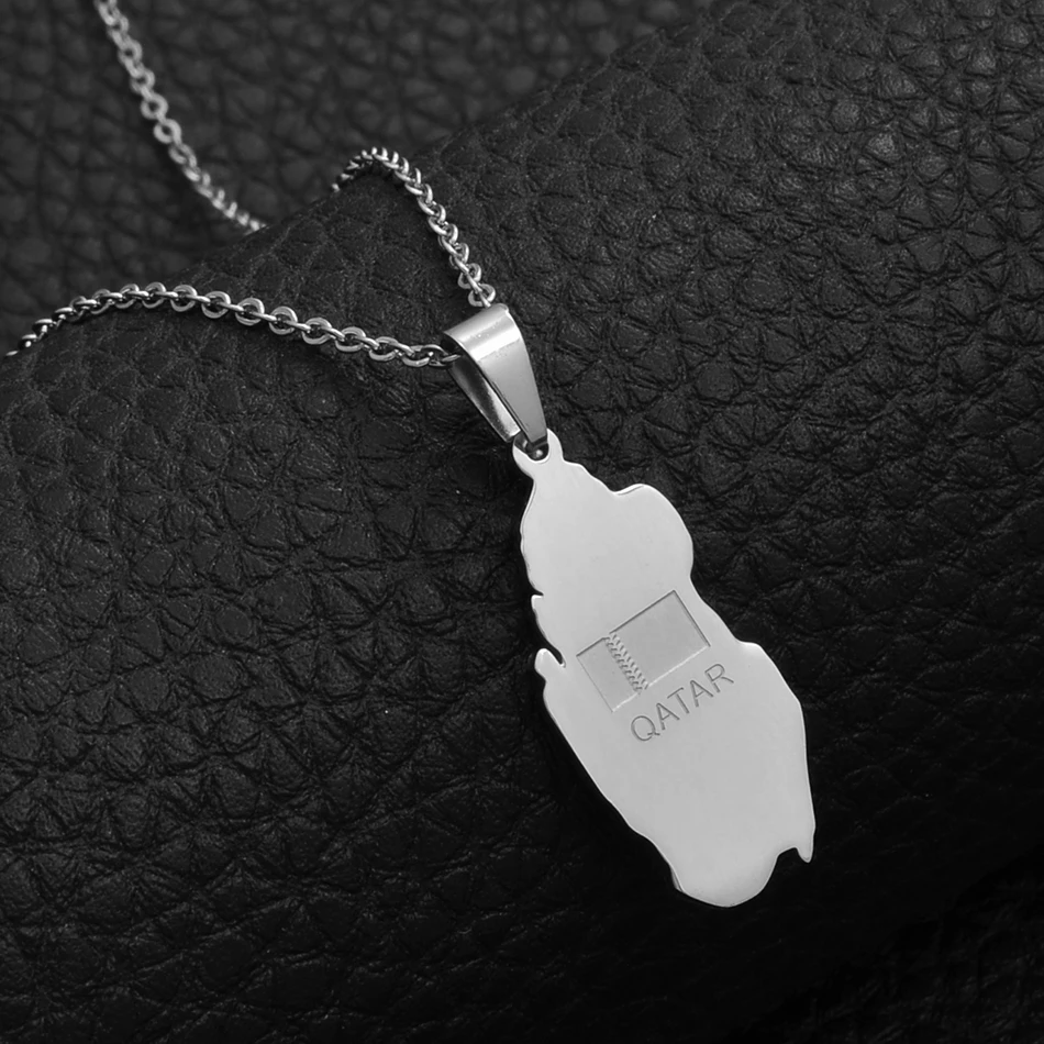 Ожерелье с подвеской в виде карты Катара Anniyo золотого цвета Qataris для