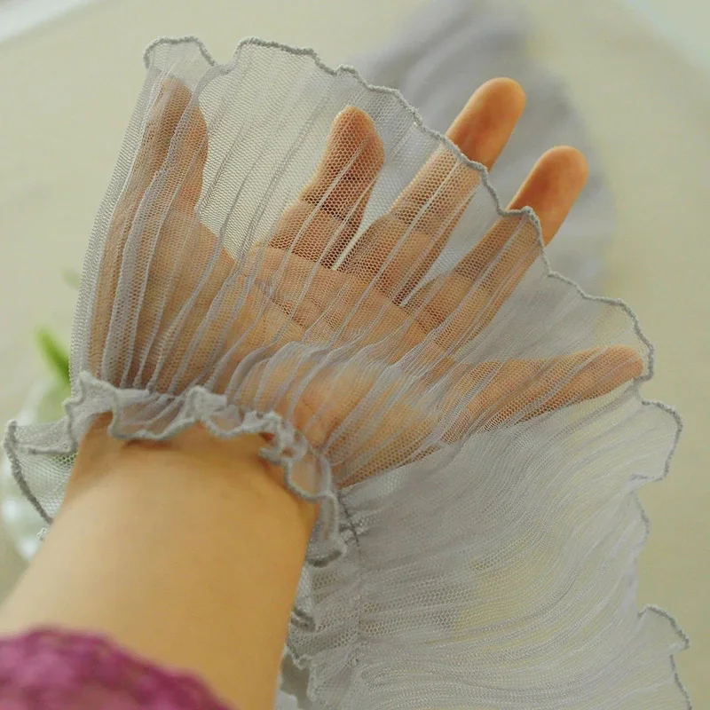 Кружевная лента 1 м 15 см серая гипюровая эластичная плиссированная кружевная