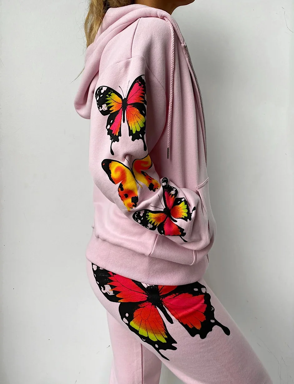 Женский спортивный костюм со штанами-бабочками укороченным топом и кофтой с