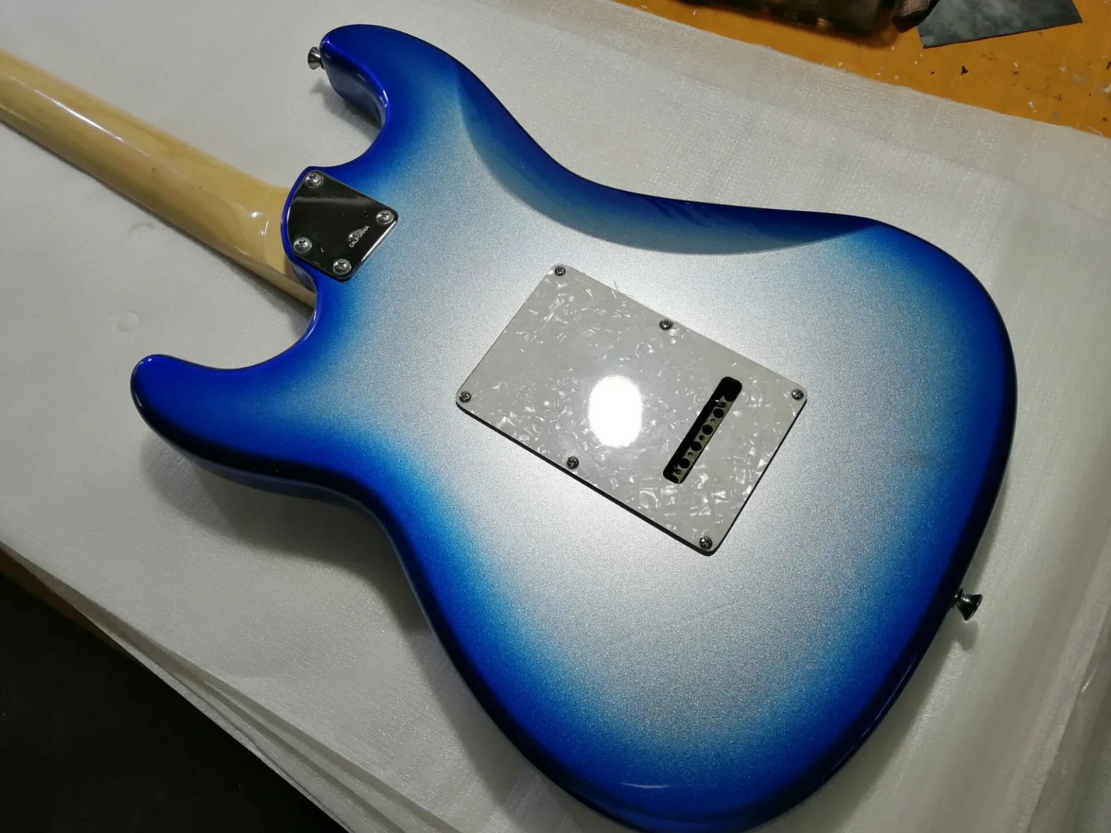 Высокое качество FP ST1106 звездного неба взрыв цвета твердое тело белая накладка