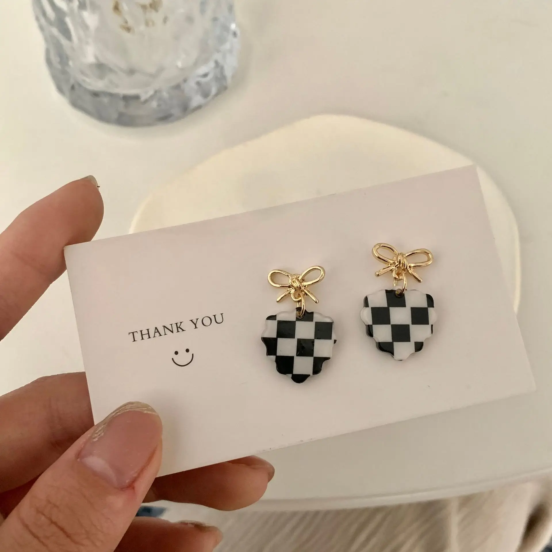 

925 Silver Needle White Black Plaid Acrylic Love Heart Drop Earrings Simple Sweet Non Pierced Ear Clip Earring for Women Girl