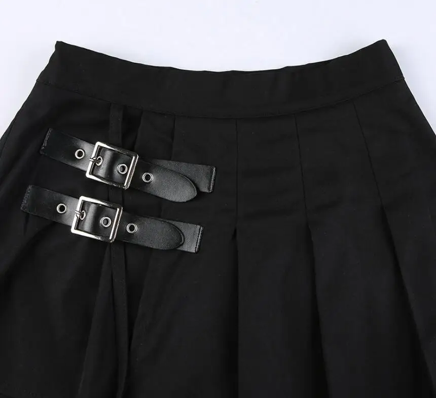 

Goth Dark Sexy Gothic Mini Skirts Black Punk Style Pleated High Waist Women Skirt With Leg Loop Patchwork Fashion Partywear w468