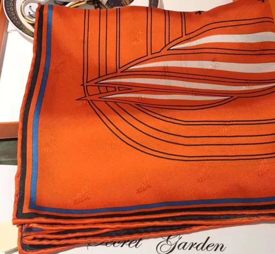 

2020 new arrival spring classic chain 100% silk scarf twill hand made roll 90*90 cm squareshawl wrap for women lady gift