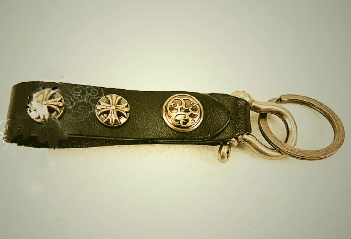 Брелок для ключей ручной работы из натуральной кожи в стиле локомотива |