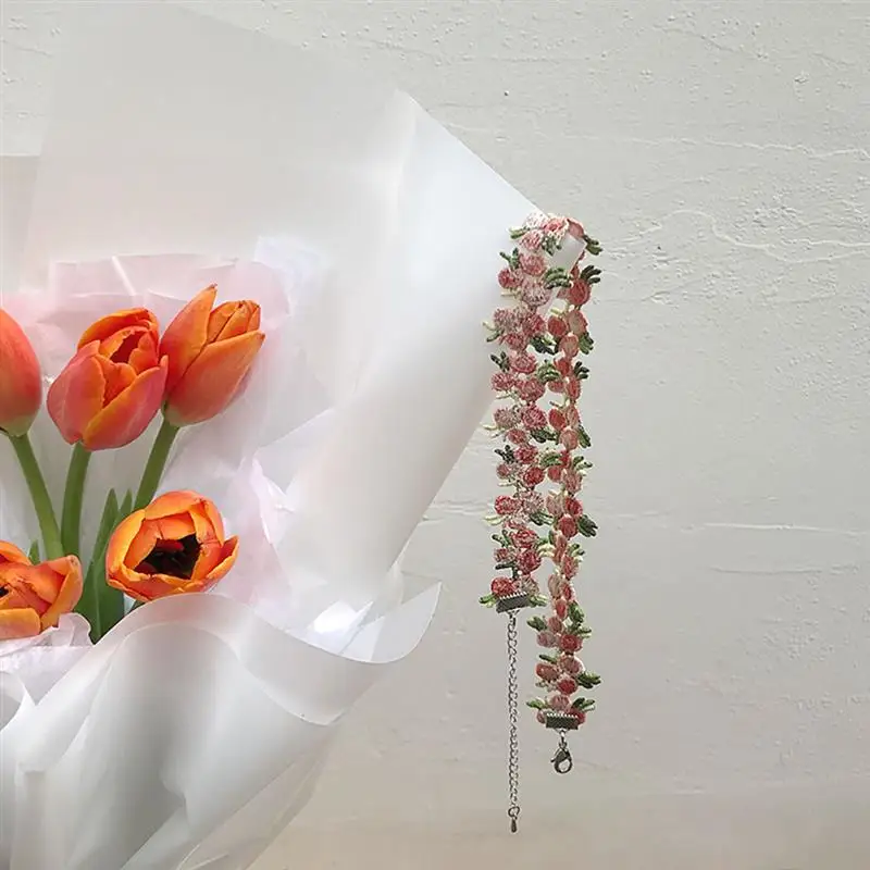 

Sweet red Flowers Lace Necklace Choker for Women Girls Good Quality Embroidery Fashion Romantic Design Accessory