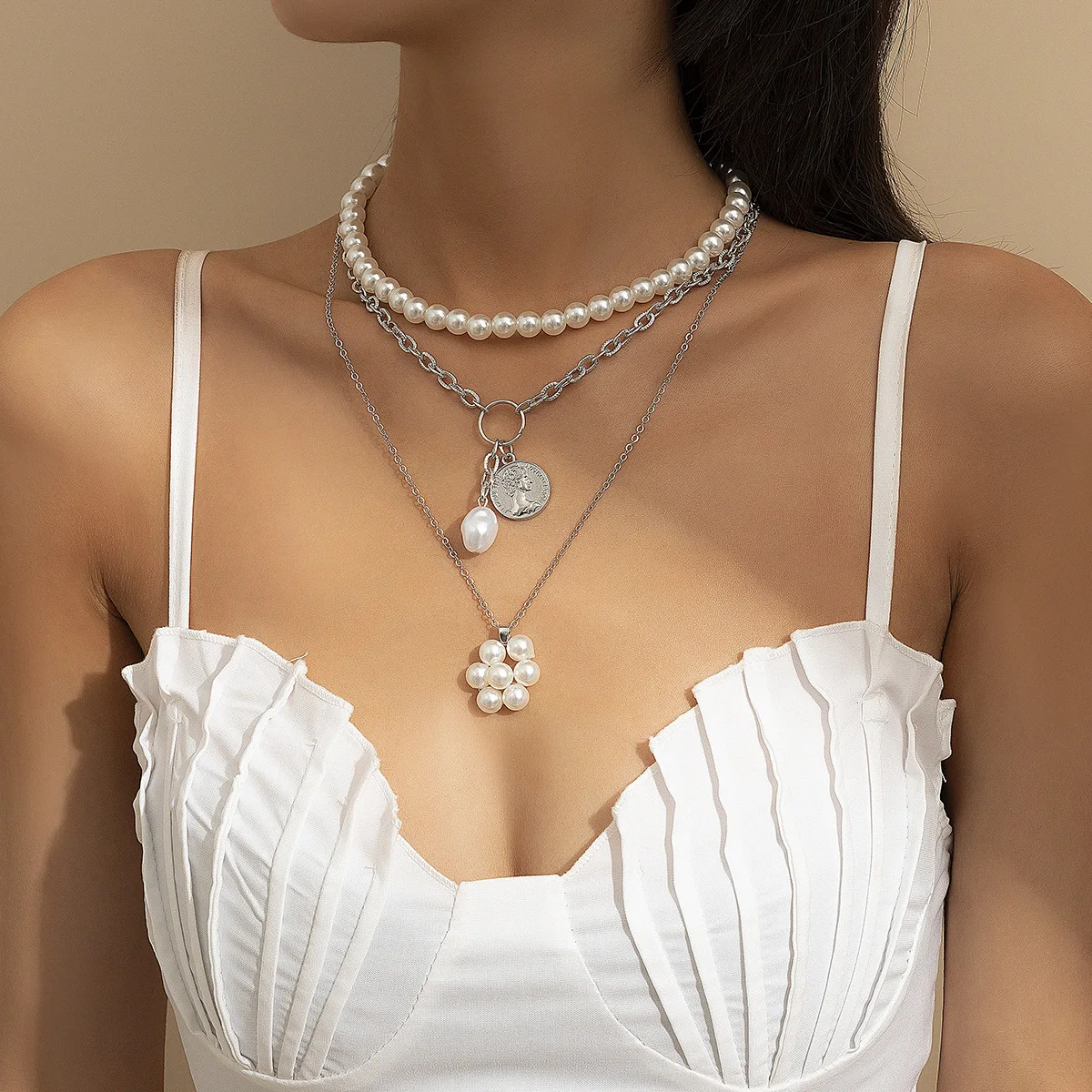 

Multi Layered Imitation Pearl Plum Blossom Flower Choker Necklace for Women Summer Portrait Coin Fish Starfish Pendant Jewelry