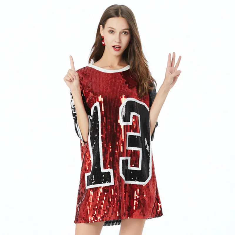 Женское прямое платье выше колена черное красное серебристое с вышивкой № 13