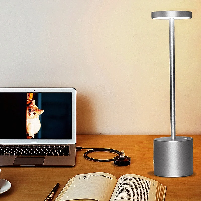 

Smart Table Lamp USB Metal Charging Desk Lamp Eye Protection Student Bedroom LED Waterproof Table Lamp Silver