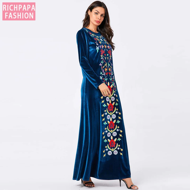 Женское зимнее длинное бархатное платье с вышивкой | Женская одежда