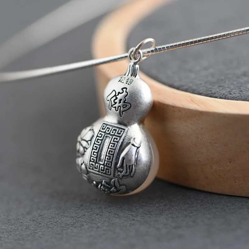 Кулон из серебра 990 пробы с собакой на удачу | Украшения и аксессуары