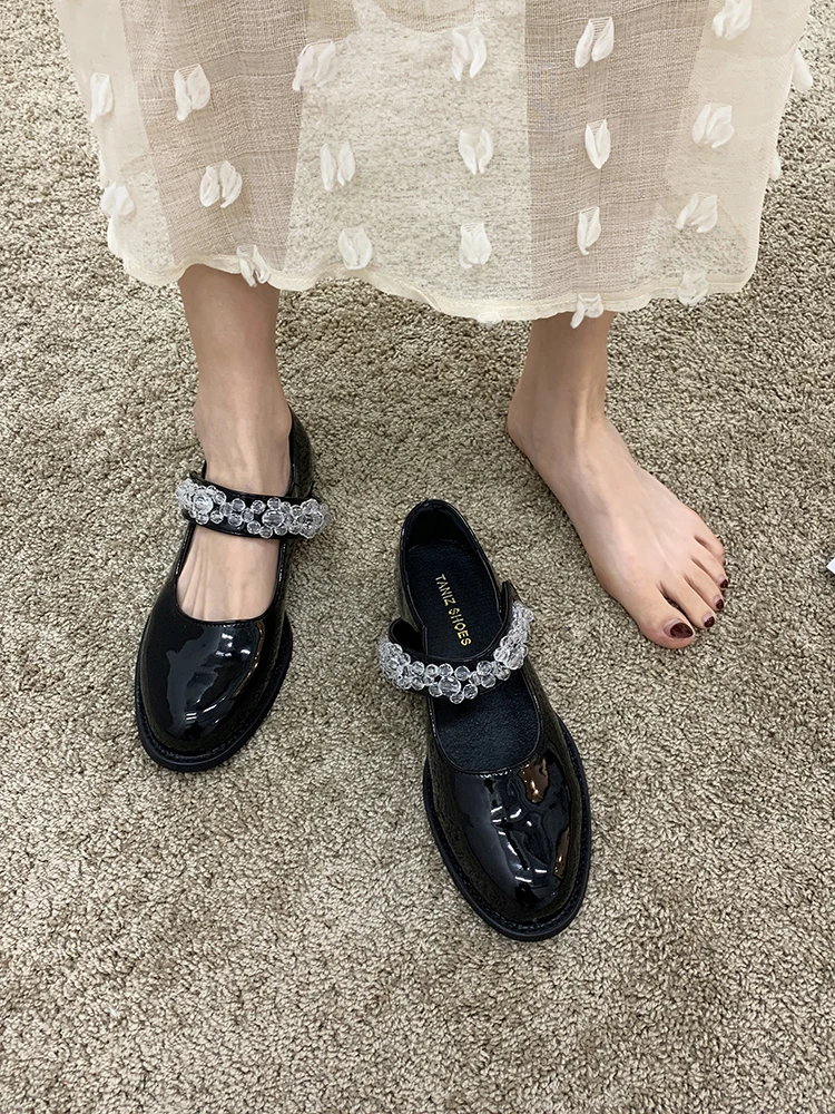 

Mary Jane shoes women retro 2021 spring fashion casual shallow mouth beaded buckle leather shoes