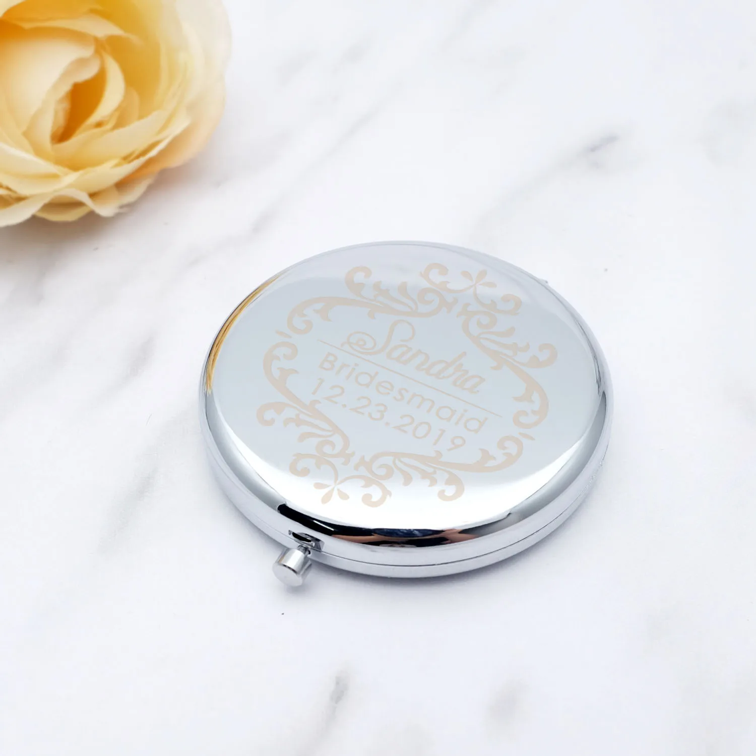 Индивидуальное компактное зеркало подарок подруге невесты карманное