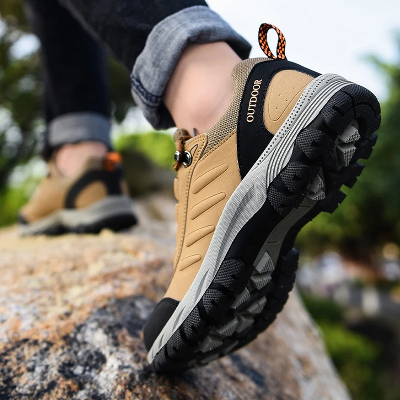 

PUPUDA Hiking Shoes Men Outdoor Sport Shoes Male Sneakers Men Casual Shoes Big Size12 Classic Sneakers Men