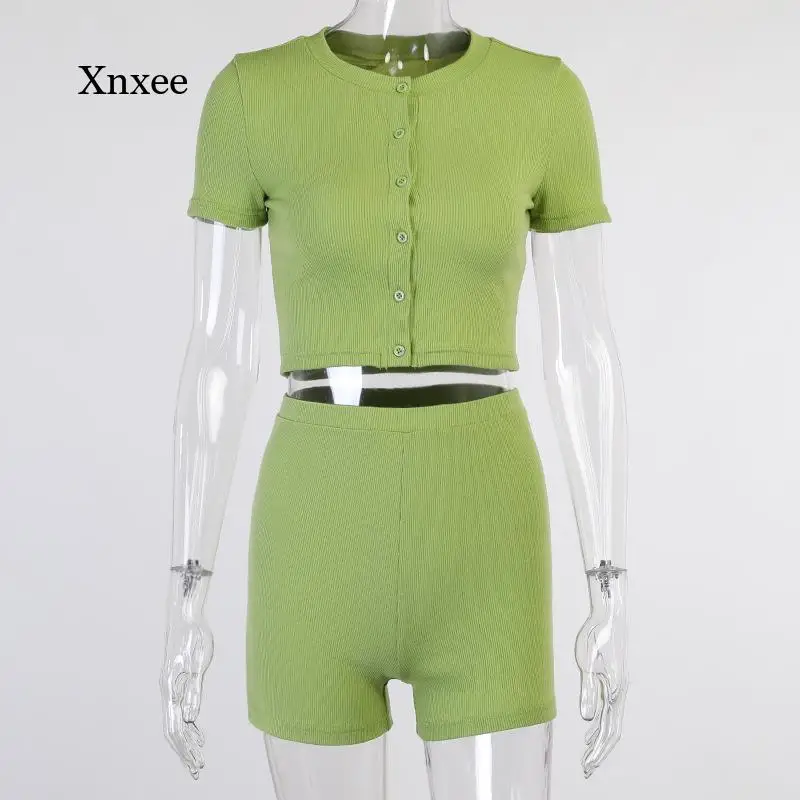 Костюм женский спортивный однотонный на пуговицах пикантная короткая футболка с