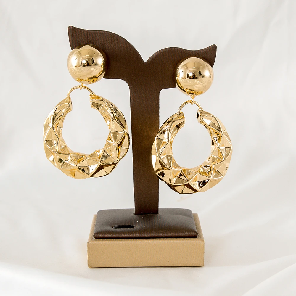 

Prismatic Surface Golden Color High Quality Classic Style Earrings For Women Wedding Party Date Attendance Design