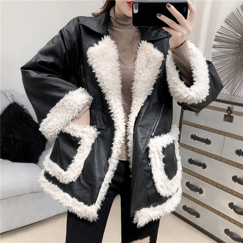 Зимняя женская куртка высокого качества модная из овечьей шерсти с ремнем Куртки