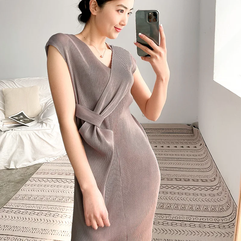 

TVVOVVIN 2021 Summer New V-neck Solid Color Sleeveless Split Dress Sexy Slim Female Casual Irregular Mid-length Dress JFLM