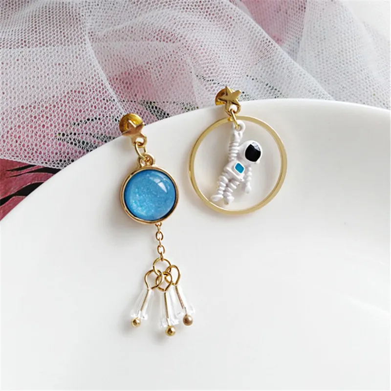 Женские асимметричные серьги-космонавты серьги в стиле ретро из полимера с