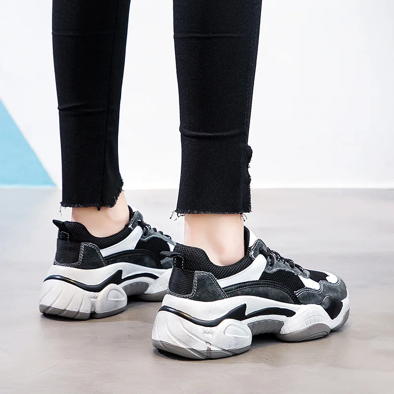 Женские кроссовки из натуральной кожи с толстой подошвой красного цвета Сезон