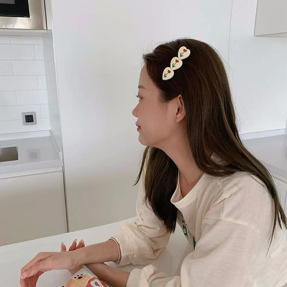 

New Cute Cartoon Bear Biscuit Hair Clips For Girls Kids Lovely Hairpins Side Bangs Duckbill Barrettes Korean Style Headband Fash