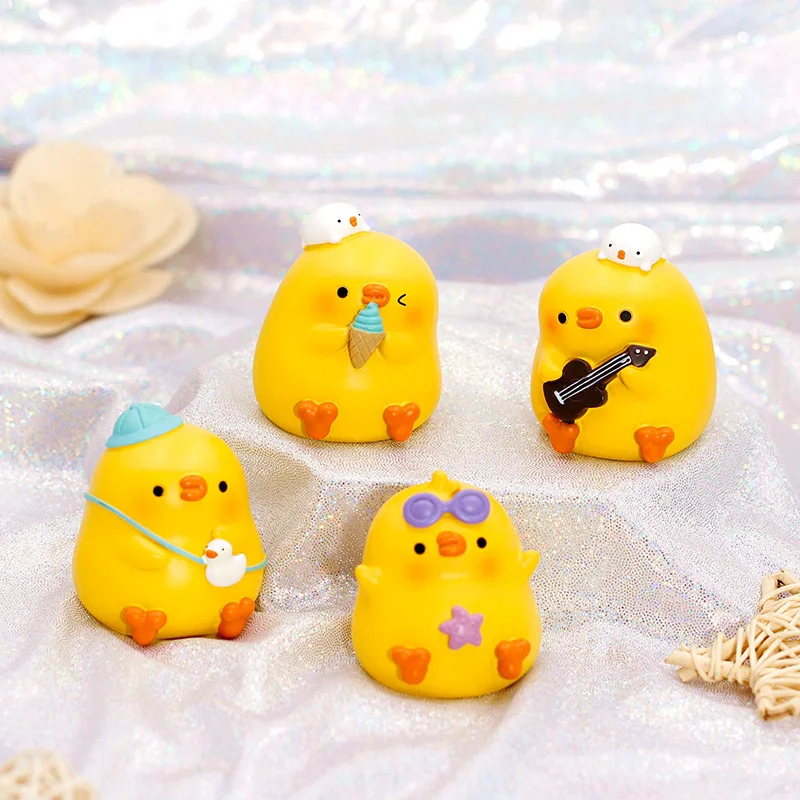 Цельнокроеное платье Желтый цыпленок мини маленький Pollo Статуэтка женщины в