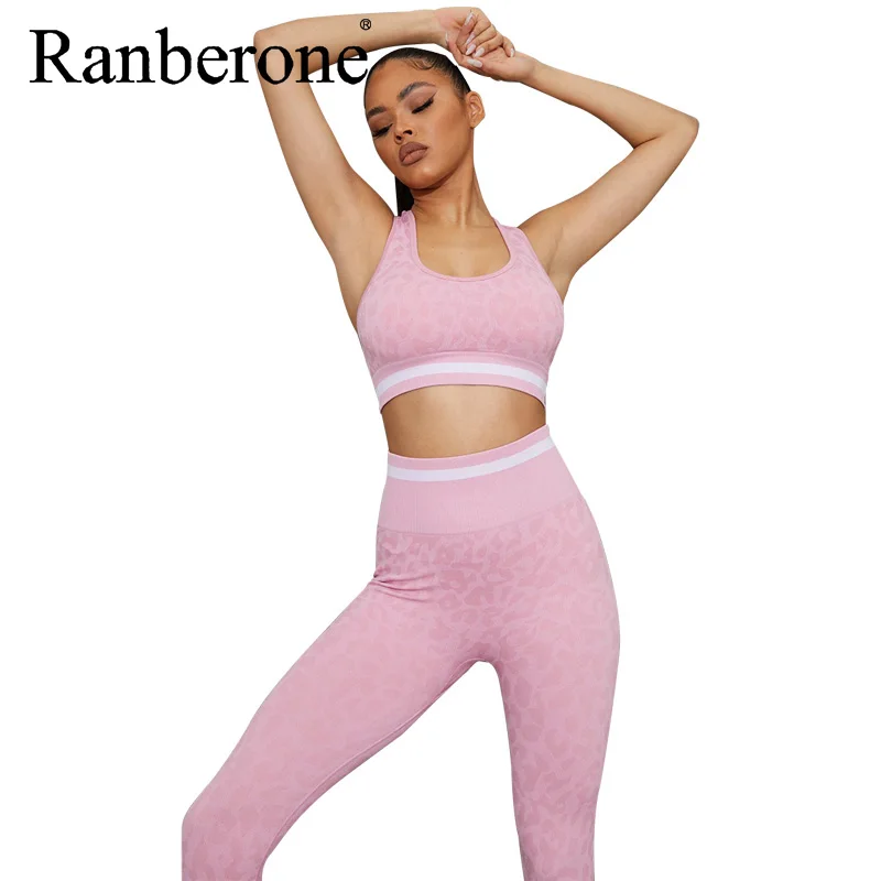 

Костюм спортивный женский с леопардовым принтом, спортивный бюстгальтер и леггинсы с завышенной талией, комплект из 2 предметов, одежда для ...