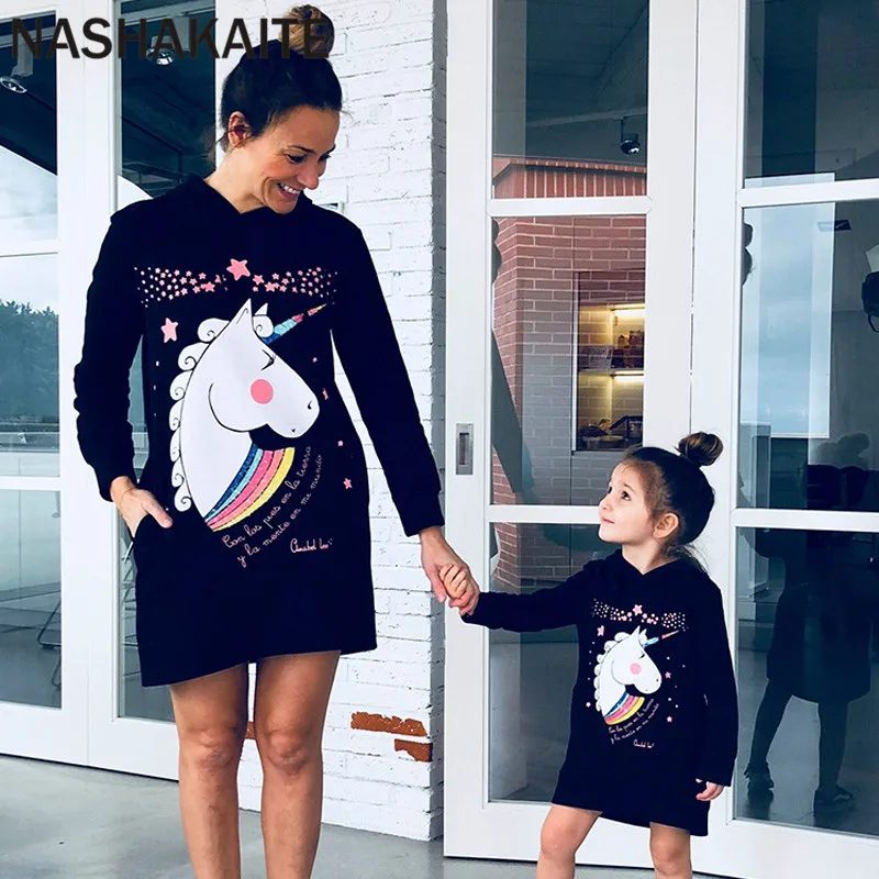 

NASHAKAITE Mommy and me clothes Autumn Winter Cute Unicorn Print Hoodies Dress For Mom Daughter Outwear Mother Daughter Dresses