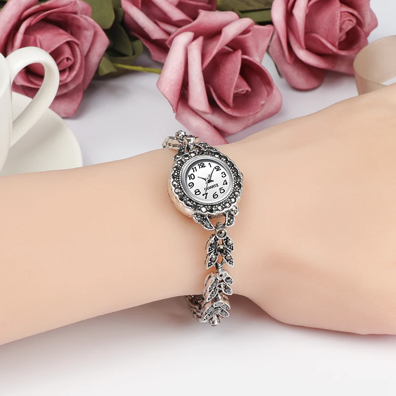 

2019 New Hot Small Eye Charm Women Watch Bracelet Vintage Quartz Watch Women Look Covered Crystal Bracelet Gifts Turkish Jewelry