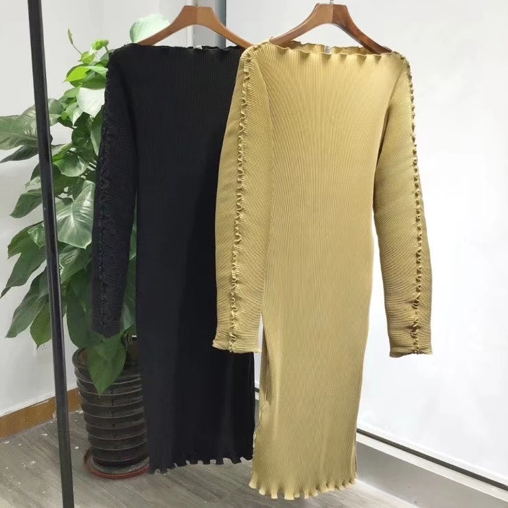 Женское платье свободное плиссированное миди с оборками плиссе в гармошку |