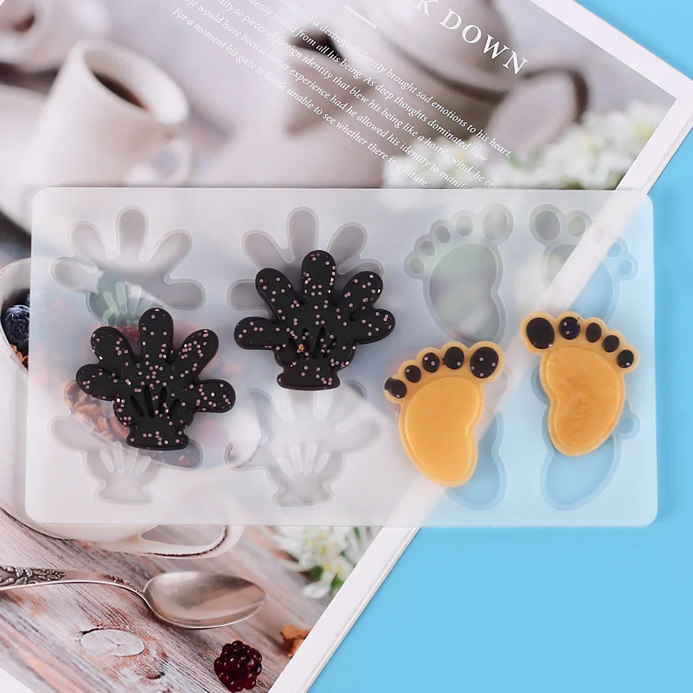 Силиконовая форма сделай сам с кристаллами из эпоксидной смолы и вставками в