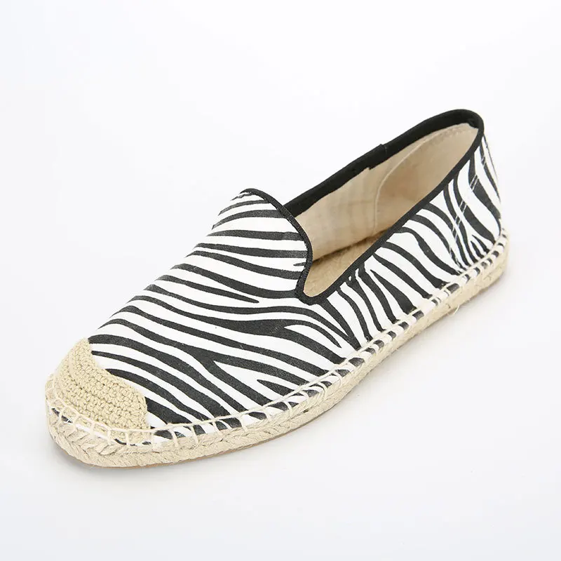 

Round Toe Shoes Woman Comfortable And Elegant Slip-on Casual Female Sneakers Flats Slip On New Dress Summer Breathable Leopard L