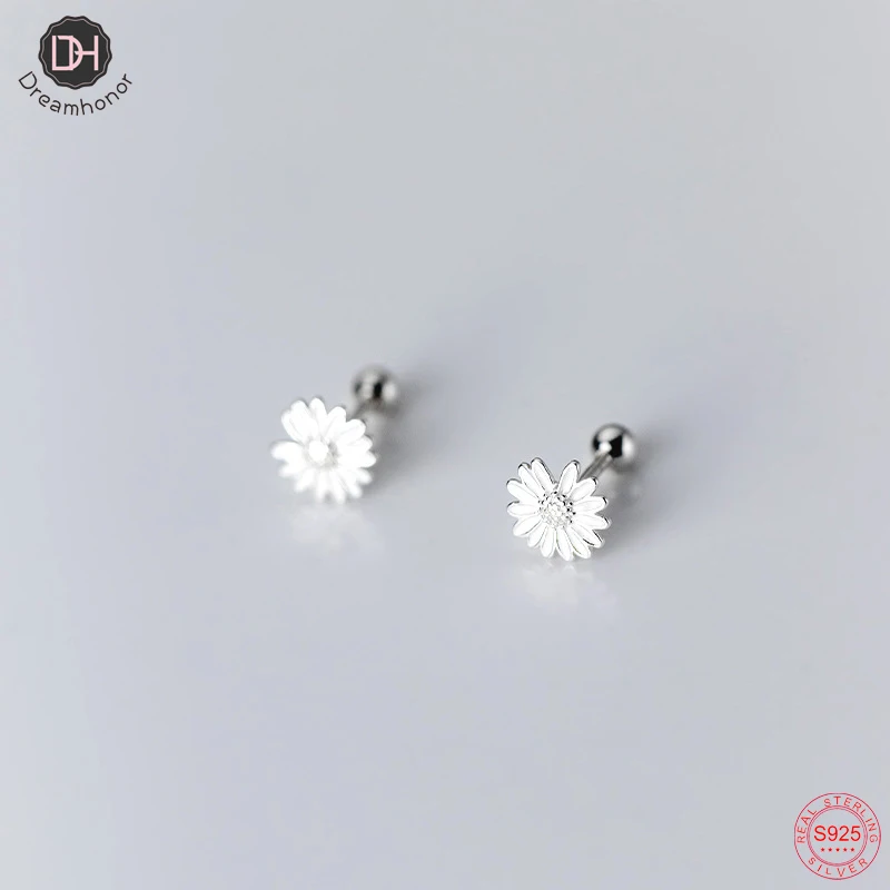 

Dreamhonor Fashion Solid 925 Sterling Silver White Daisy Flower Stud Earrings For Women Birthday Gifts SMT292