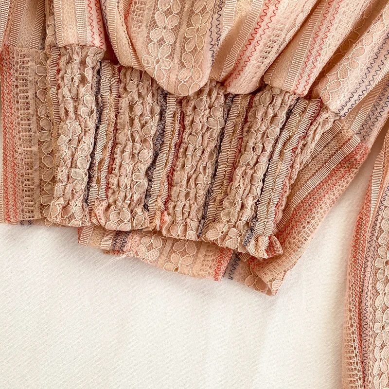 Женская кружевная блузка в полоску с квадратным вырезом и пуговицами спереди |