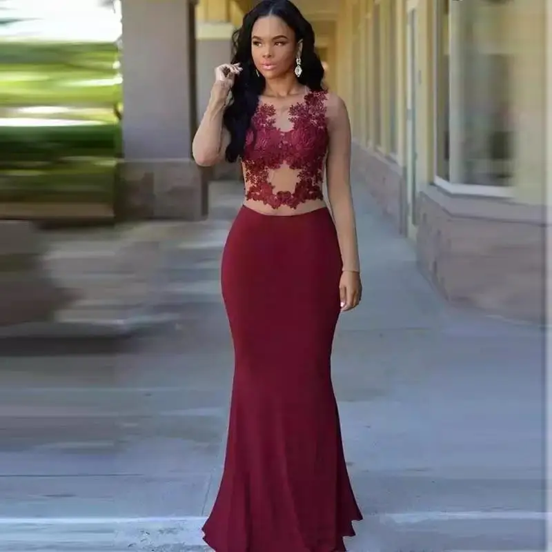 

Кружевное вечернее платье с длинным рукавом и юбкой-годе