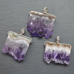 Nature Amethysts agates pendants ,purple crystral quartz charms Nature Amethysts agates pendants ,purple crystral quartz charms