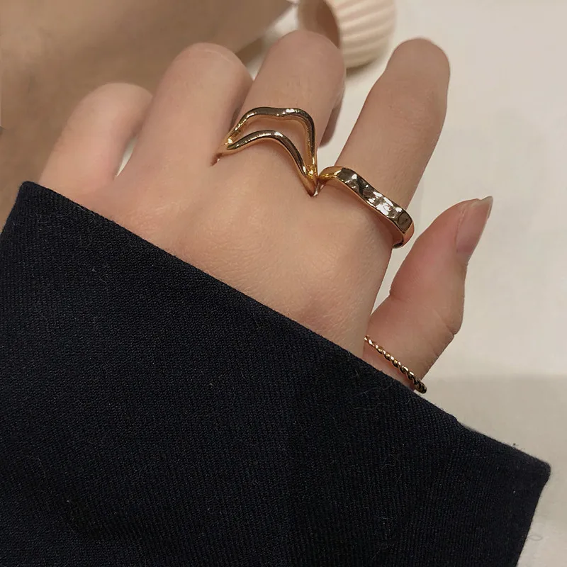 

HANGZHI 2021 NEW Simple round ring set ins temperament beautiful personality geometric hollow ring girl hand jewelry