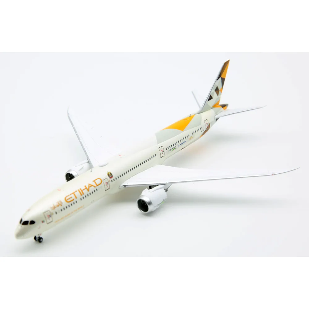 Коллекционный самолет из сплава модель летательного аппарата 1:400 искусственного