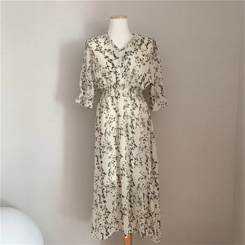 

2023 Summer Retro Floral Dress Women Clothing V Neck Slim Long Vestido Summer Elegant Short Sleeve Chiffon Dresses Femme F106