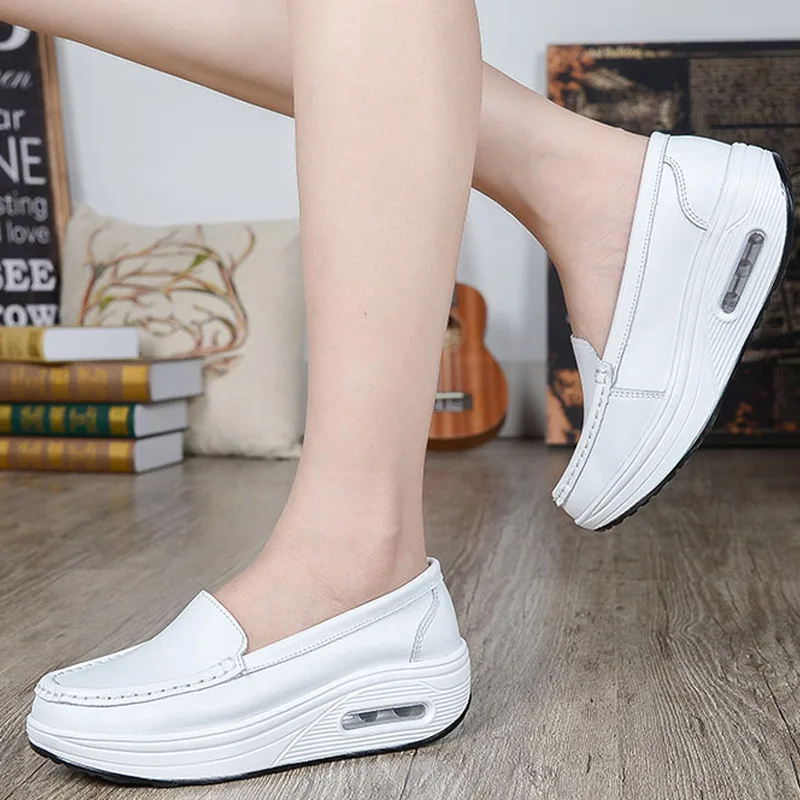 Женские туфли качели из искусственной кожи лоферы на плоской подошве женская