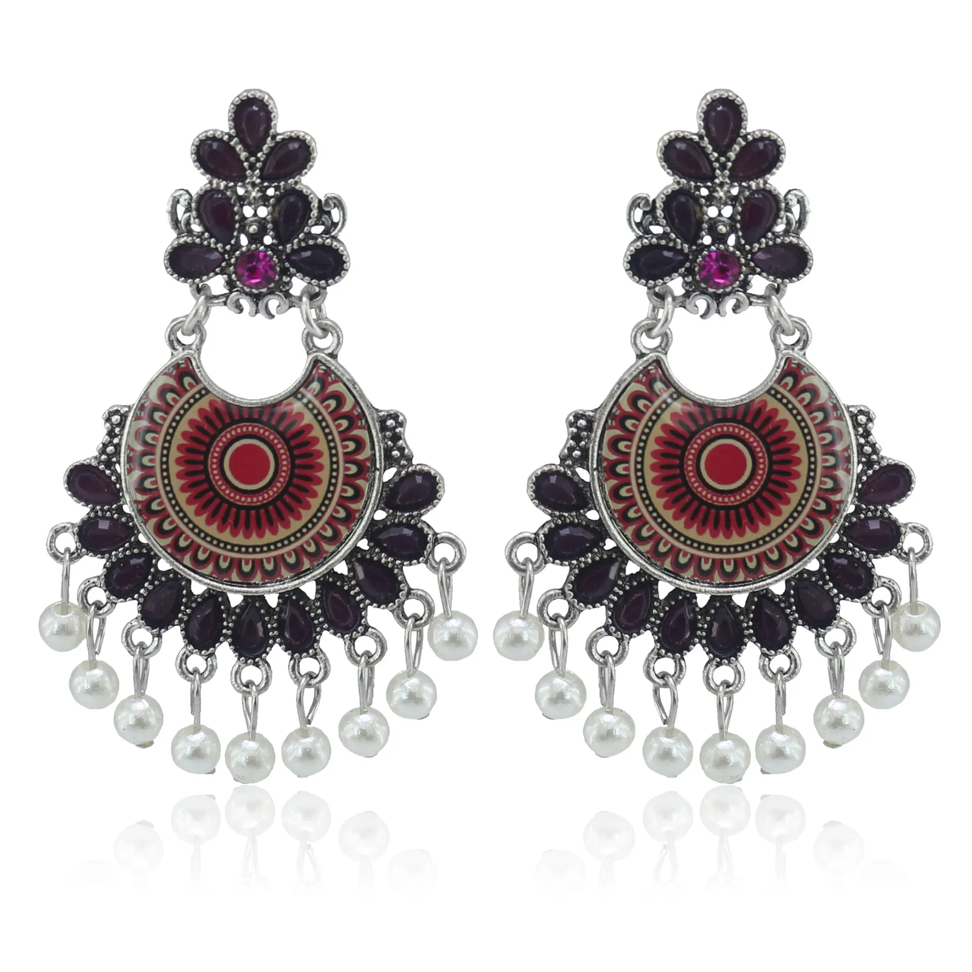 Этнические женские золотые серьги Джхумка в индийском стиле с подвесками из бубенцов, кистями и бижутерией Hippie Tribe Boho.