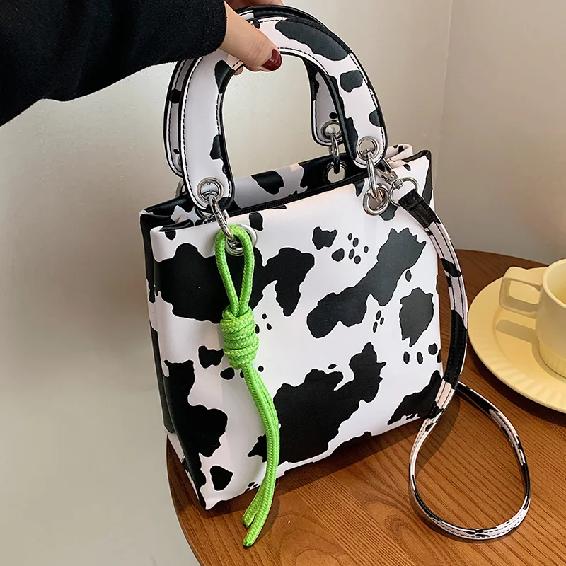

Small Cows Shoulder Bags for Women Chic Designer Messenger Bag Ladies Trending Square Handbags Simple Leather Tote Crossbody Bag