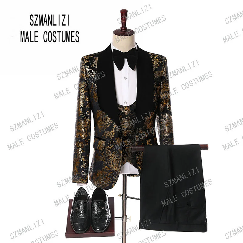 

Shipping Brand Drop Black Velvet Gold Floral Printed Formal Wedding Blazer Suit Prom Groom Tuxedos 3 Piece Terno Mens Suits