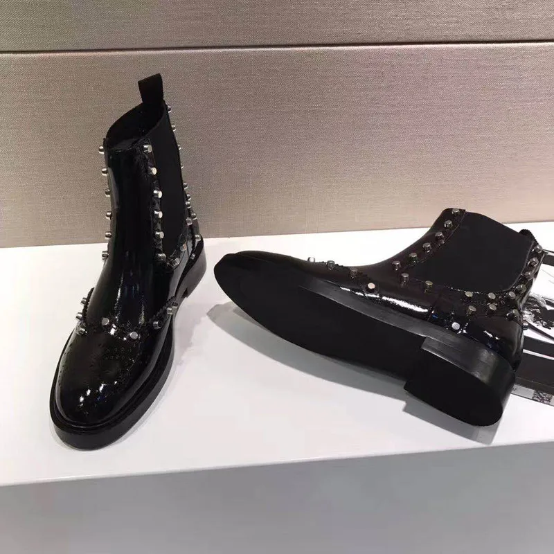 Короткие ботинки с заклепками и Ботинки martin из натуральной кожи Женские