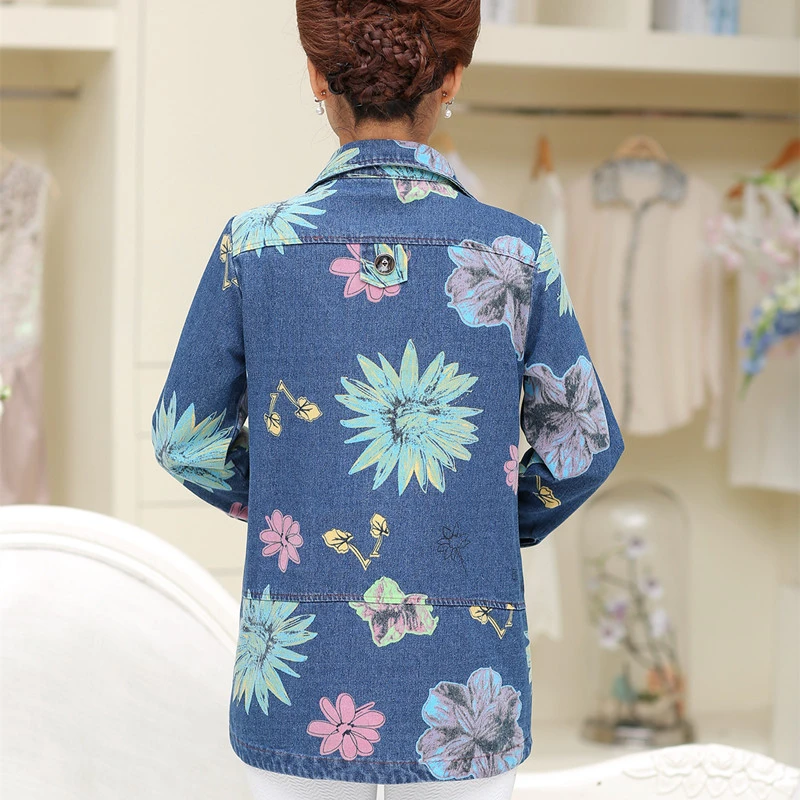 Женская джинсовая куртка с длинным рукавом и принтом больших размеров весна 2020 |