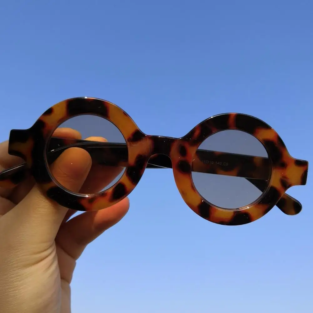 Коричневые круглые солнцезащитные очки для женщин роскошные брендовые