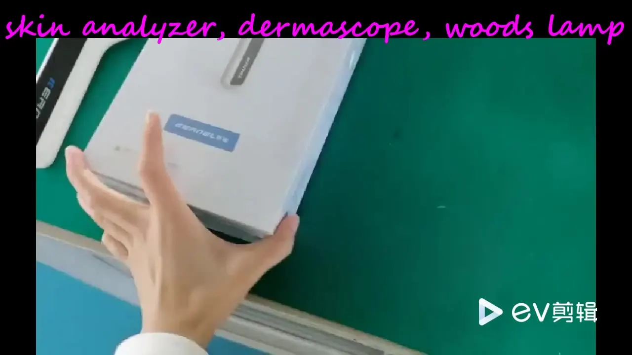 

KN- 9000C 2020 skin disease tester dermatoscope led lights Medical woods lamp for skin analyzer working on 4pcs AA battery