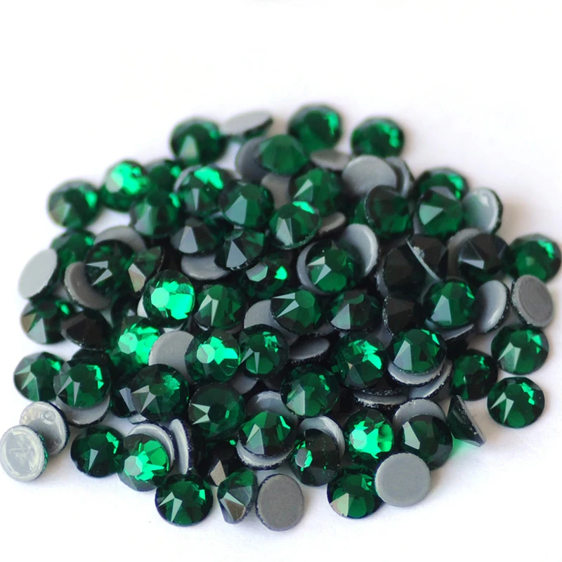 Emerald YANRUO 2088HF все размеры горячей фиксации кристаллы Стекло Топ Алмазные Стразы гладить на аппликация из страз для одежды - Цвет: Emerald